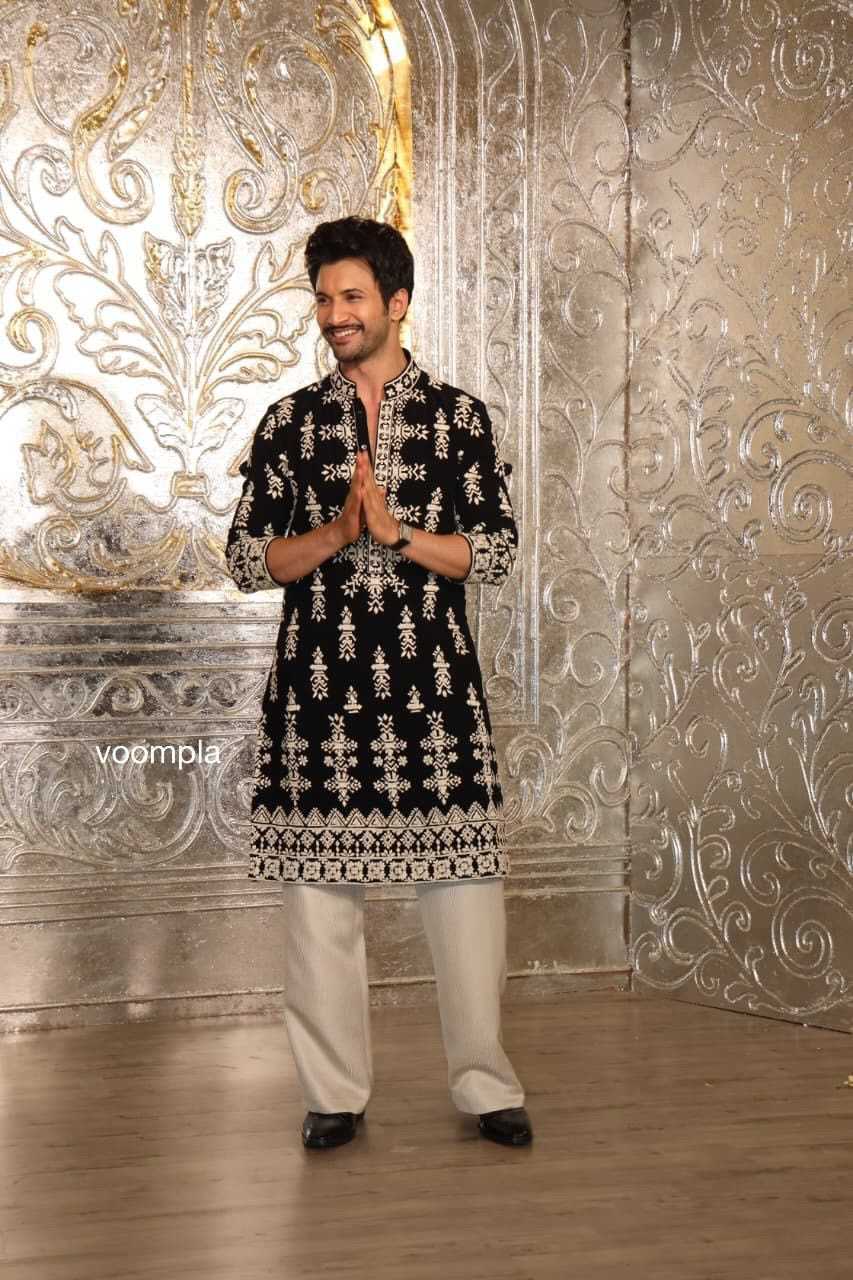 Black Velvet Ivory Kurta & Pant Embroidery
